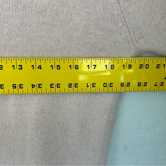 Vintage Talbots Soft Pink Angora Rabbit Hair Blend Pullover Sweater Small P - Picture 5 of 10